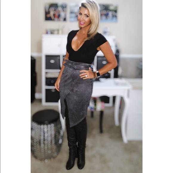 Charcoal Faux Suede Overlap Skirt - Picture 7 of 8